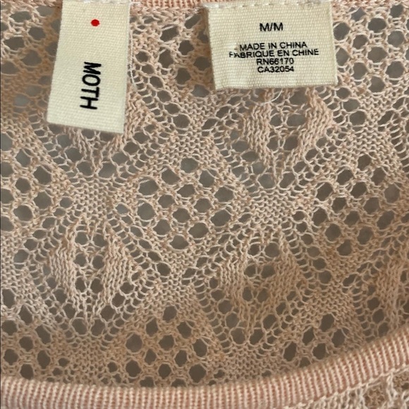 Moth brand. Lightweight, woven, soft, fluttery. - Picture 3 of 4